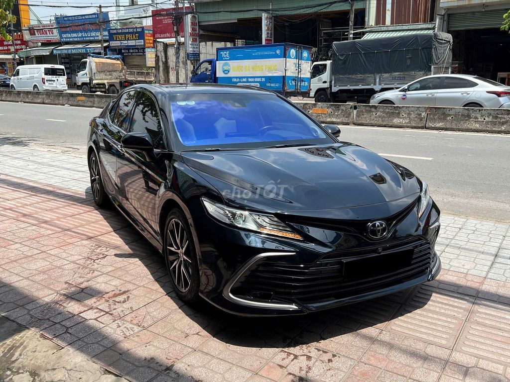 Toyota Camry 2.5Q 2023 - ảnh 2