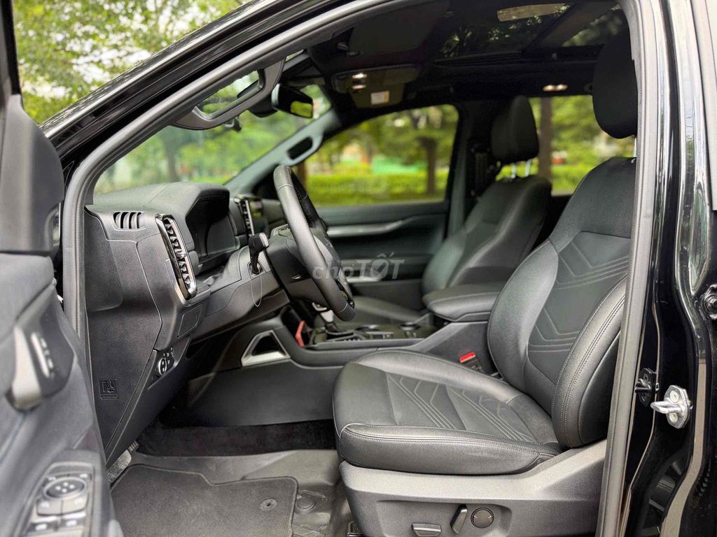 Ford Everest 2025 - ảnh 3