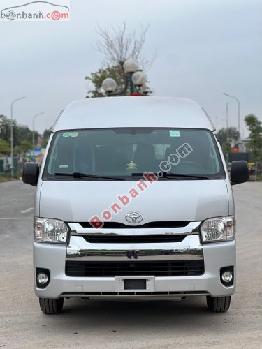 Toyota Hiace 2018 - ảnh 1