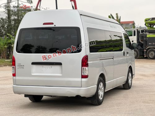 Toyota Hiace 2018 - ảnh 3