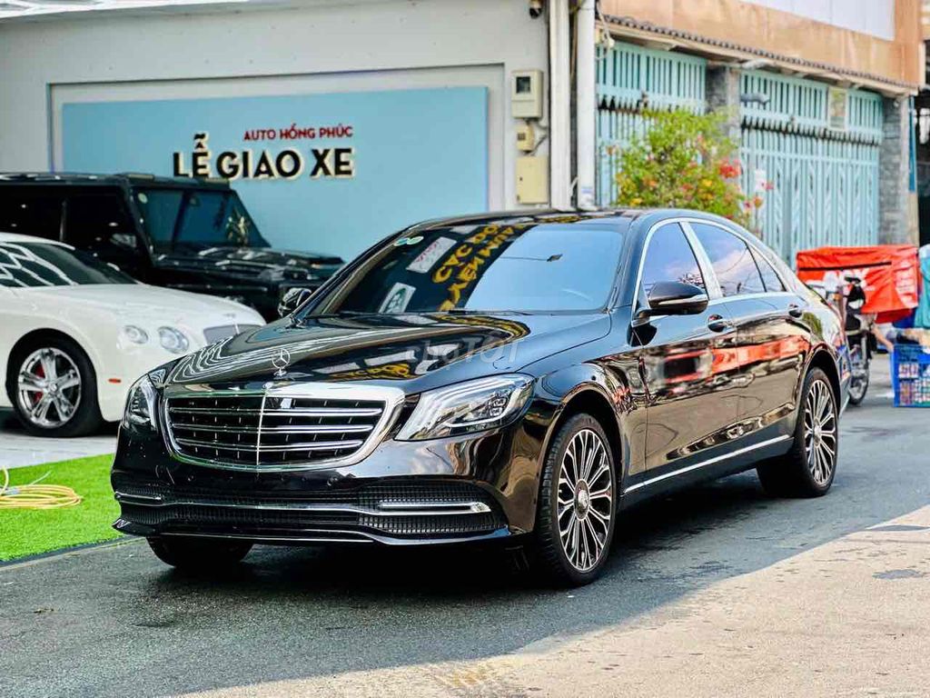 Mercedes-Benz 2017 - ảnh 1