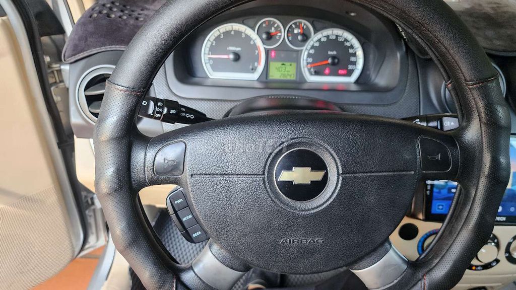 Chevrolet Aveo - ảnh 5