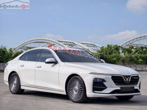 VinFast Lux A 2.0 Plus 2.0 AT 2021 - ảnh 2