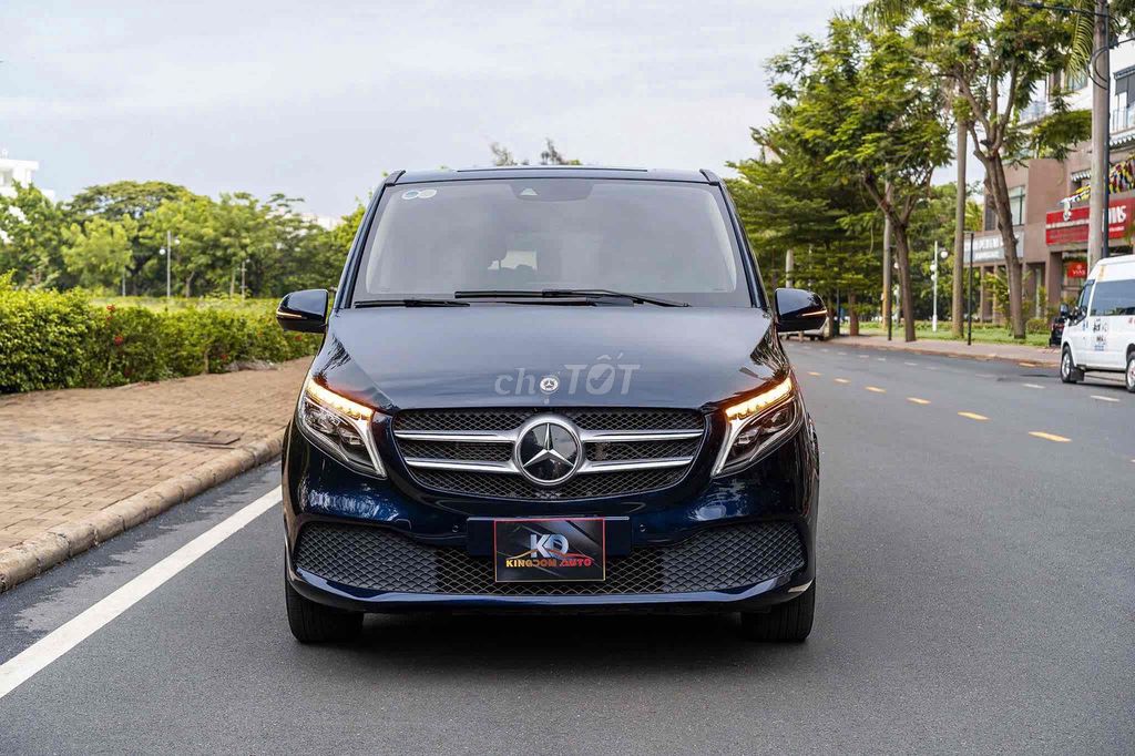 Mercedes-Benz 2021 - ảnh 1