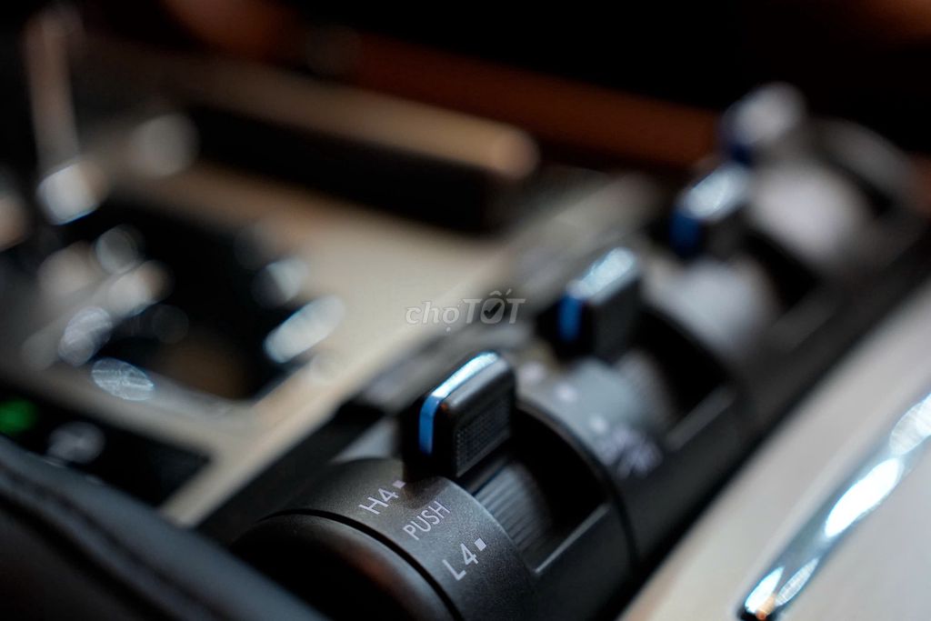 Lexus LX 2015 - ảnh 2