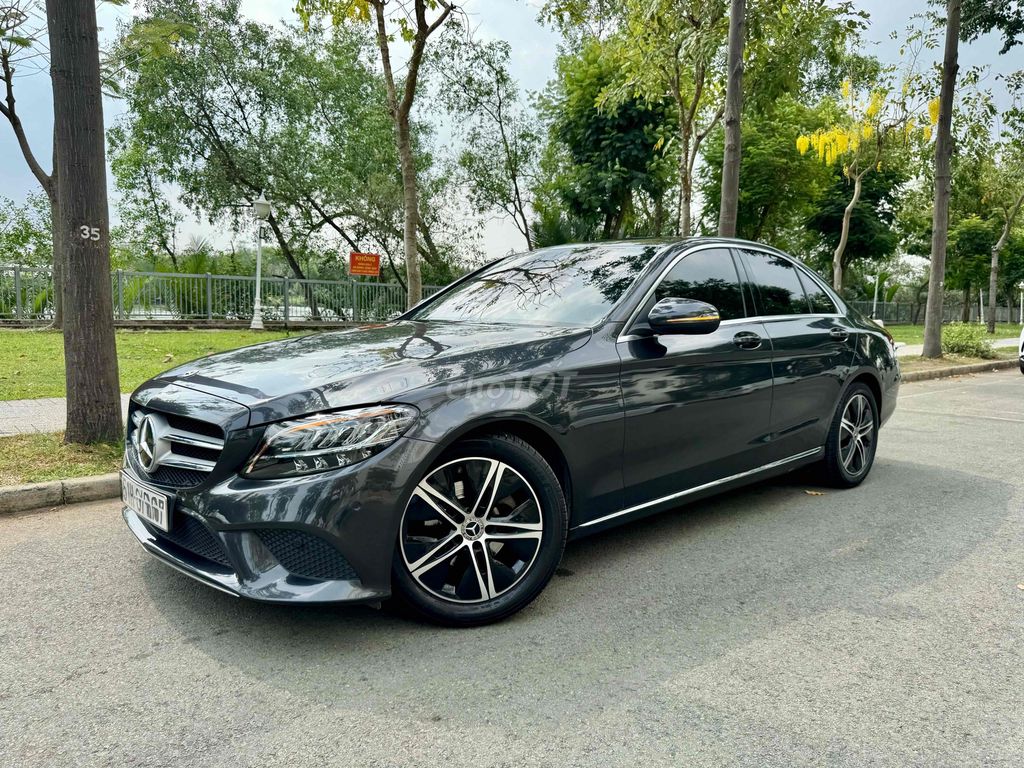 Mercedes-Benz 2020 - ảnh 1