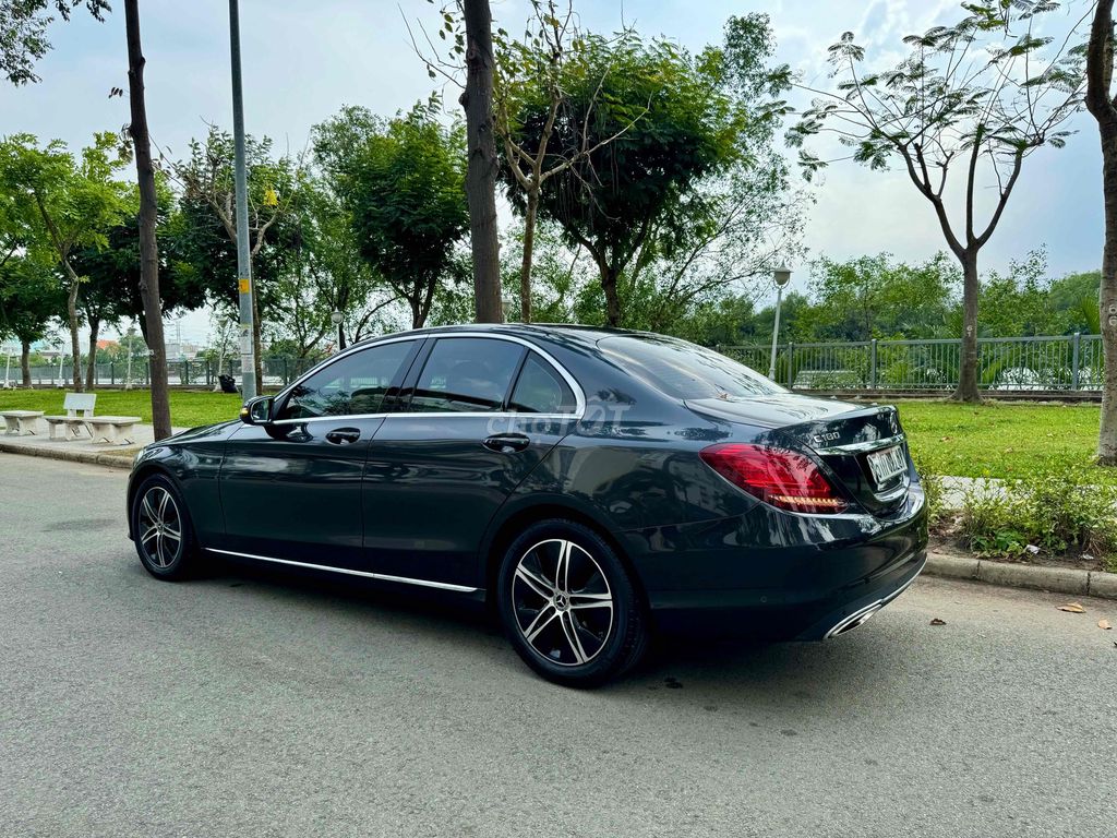 Mercedes-Benz 2020 - ảnh 5