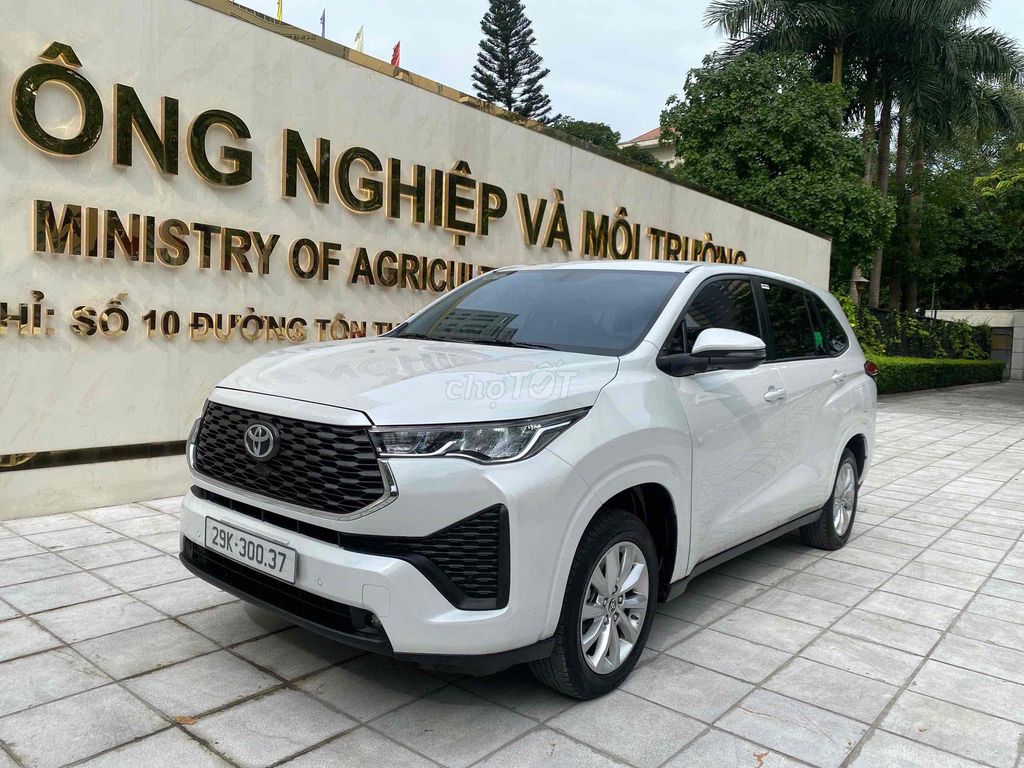 Toyota Innova Cross 2024 - ảnh 2