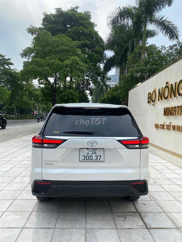 Toyota Innova Cross 2024 - ảnh 5