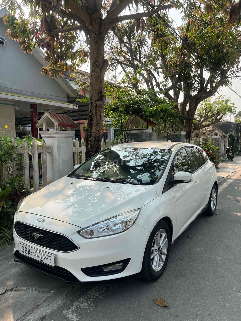 Ford Focus 2019 - ảnh 2