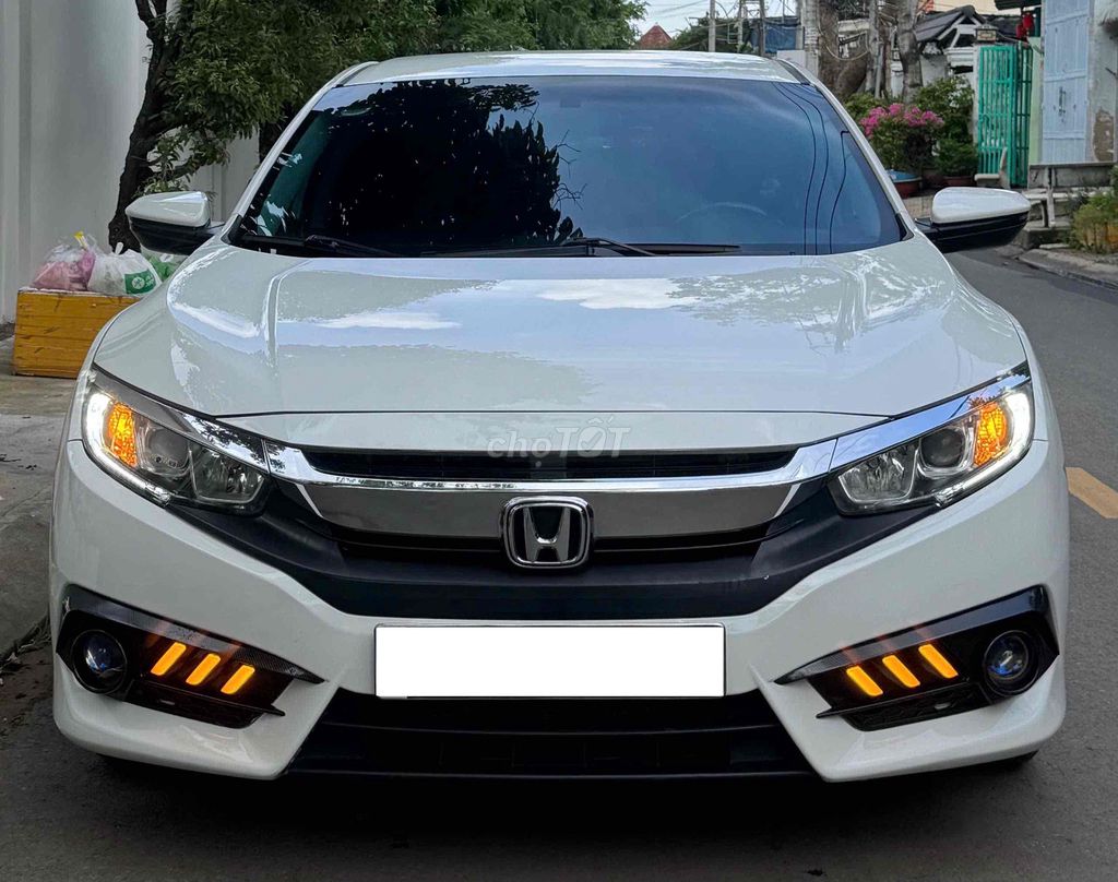 Honda Civic 2018 - ảnh 1