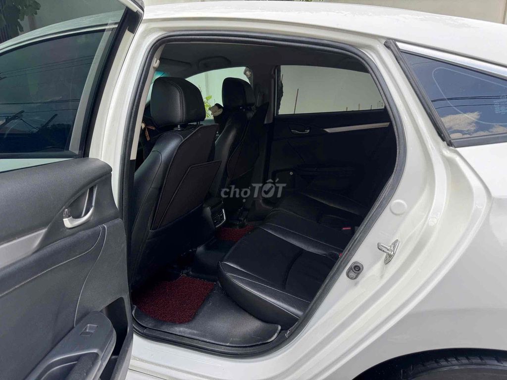 Honda Civic 2018 - ảnh 5
