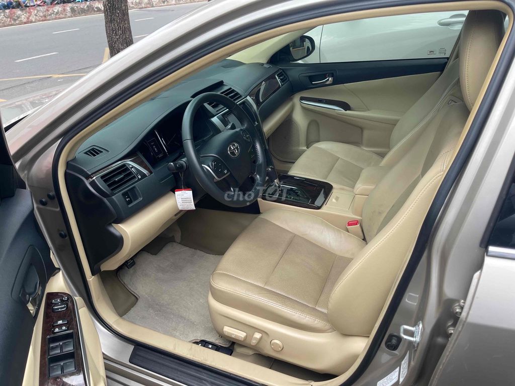 Toyota Camry 2.0E 2015 - ảnh 3