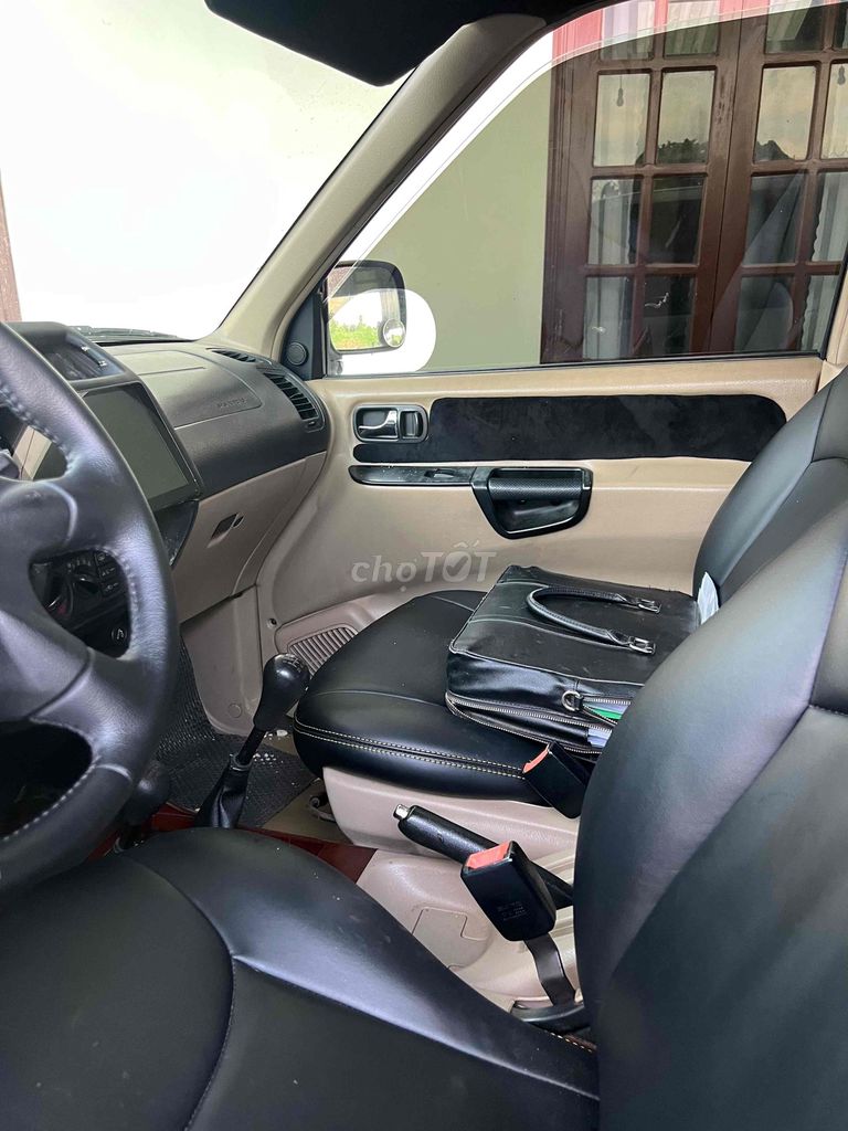 Nissan Terra - ảnh 5