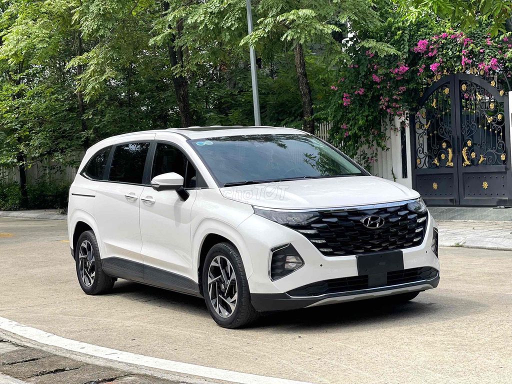 Hyundai Custin 2023 - ảnh 2