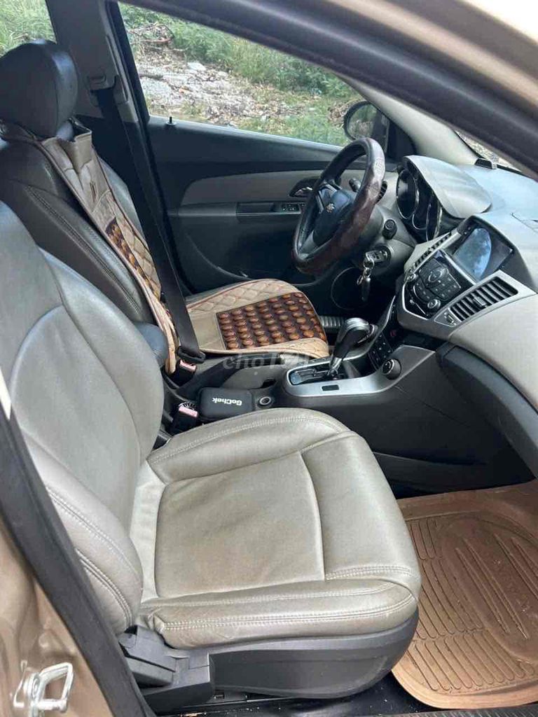 Chevrolet Cruze 2011 - ảnh 5