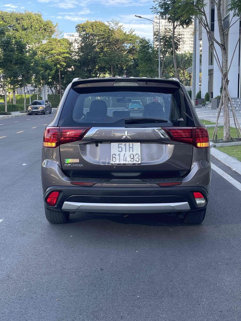Mitsubishi Outlander 2019 - ảnh 3