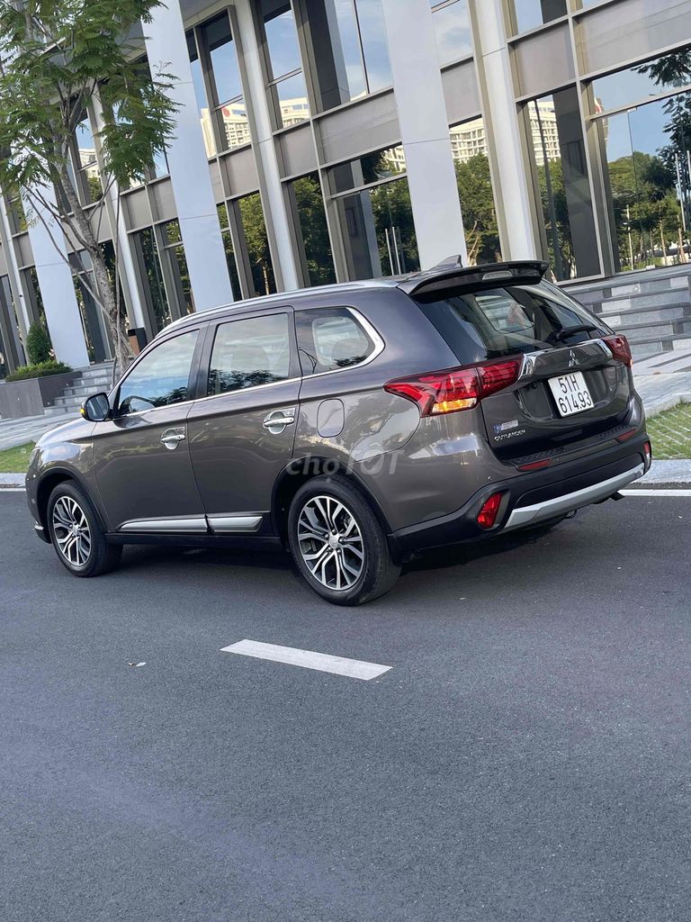 Mitsubishi Outlander 2019 - ảnh 5