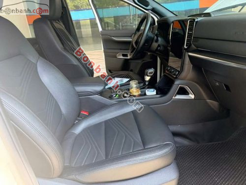 Ford Everest Titanium 2.0L 4x2 AT 2023 - ảnh 4
