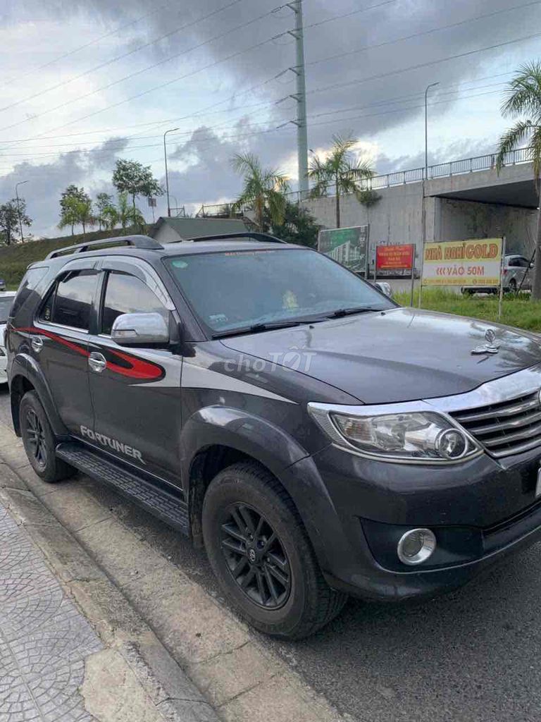 Toyota Fortuner 2013 - ảnh 4