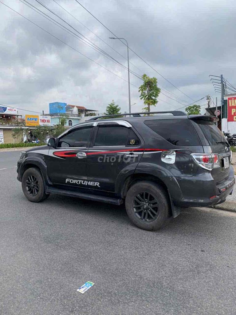 Toyota Fortuner 2013 - ảnh 5