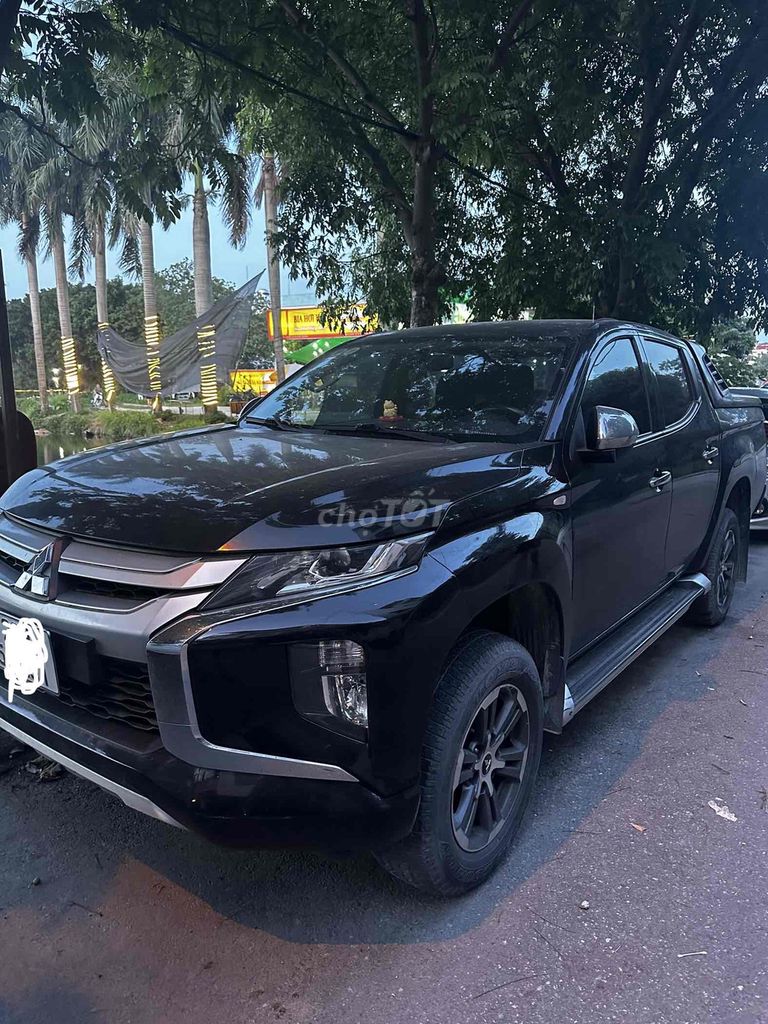 Mitsubishi Triton - ảnh 1