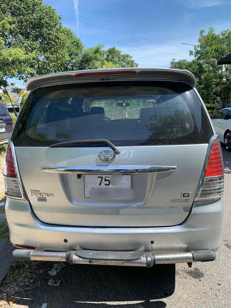 Toyota Innova 2009 - ảnh 4