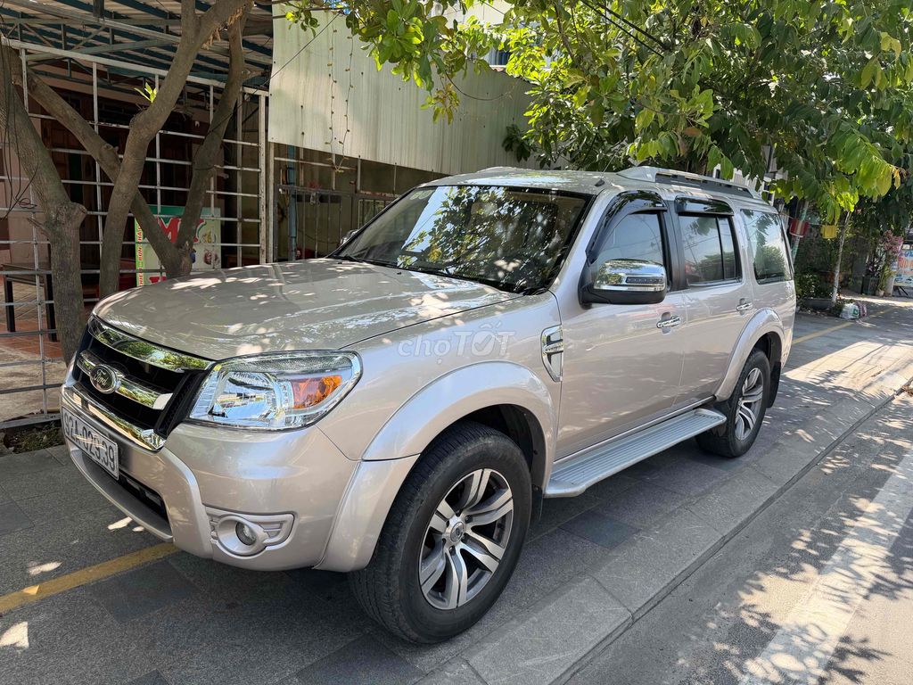 Ford Everest 2013 - ảnh 1