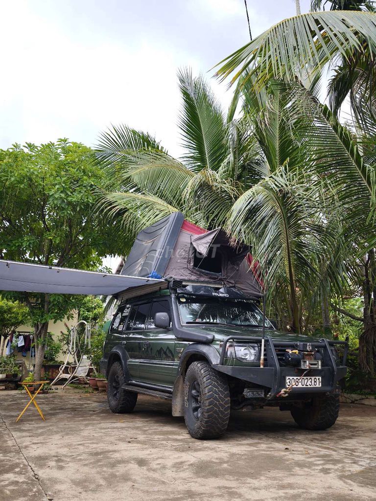 Mitsubishi Pajero - ảnh 1