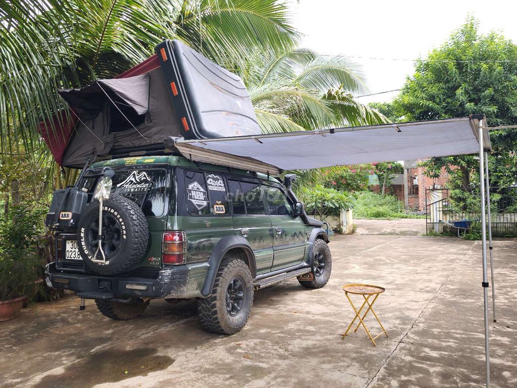 Mitsubishi Pajero - ảnh 2