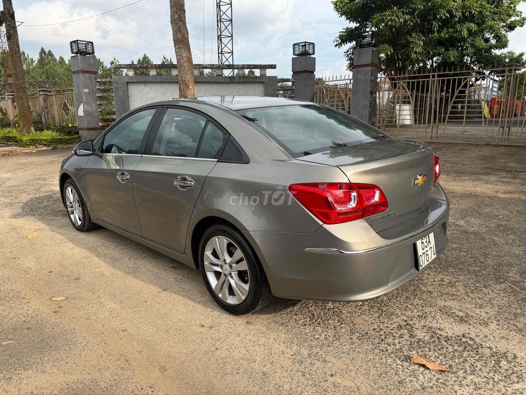 Chevrolet Cruze - ảnh 5