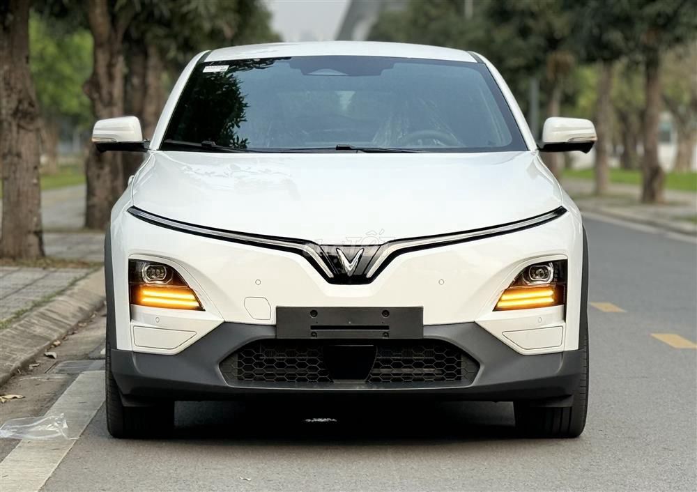VinFast VF6 - ảnh 1