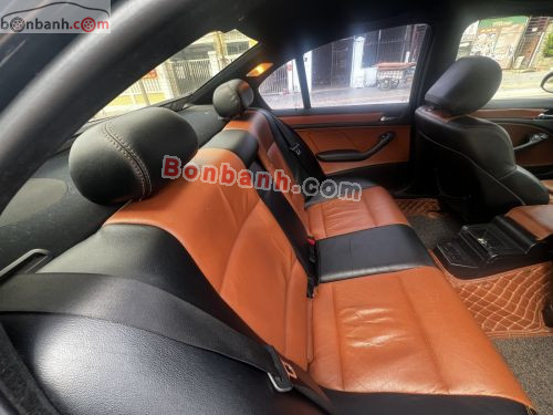 BMW 3 Series 2004 - ảnh 4