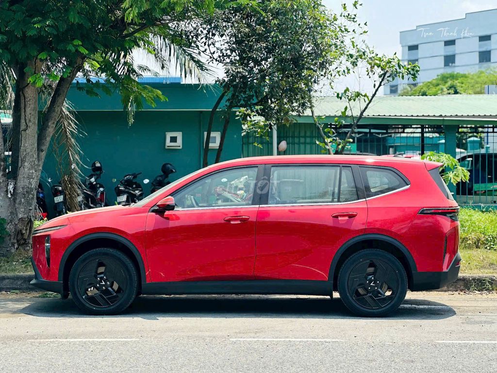 VinFast MPV 7 - ảnh 2