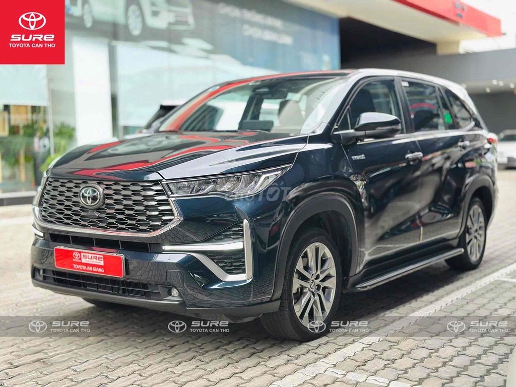 Toyota Innova Cross 2024 - ảnh 1