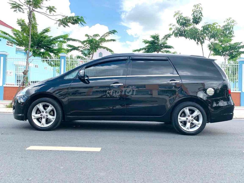 Mitsubishi Grandis 2009 - ảnh 3