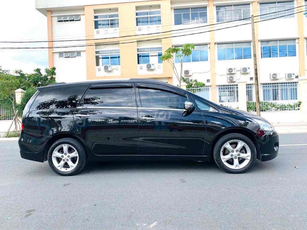 Mitsubishi Grandis 2009 - ảnh 4