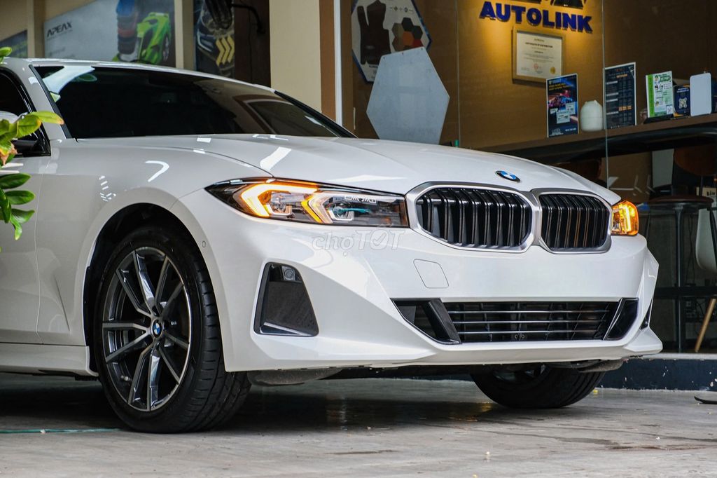 BMW 2025 - ảnh 2