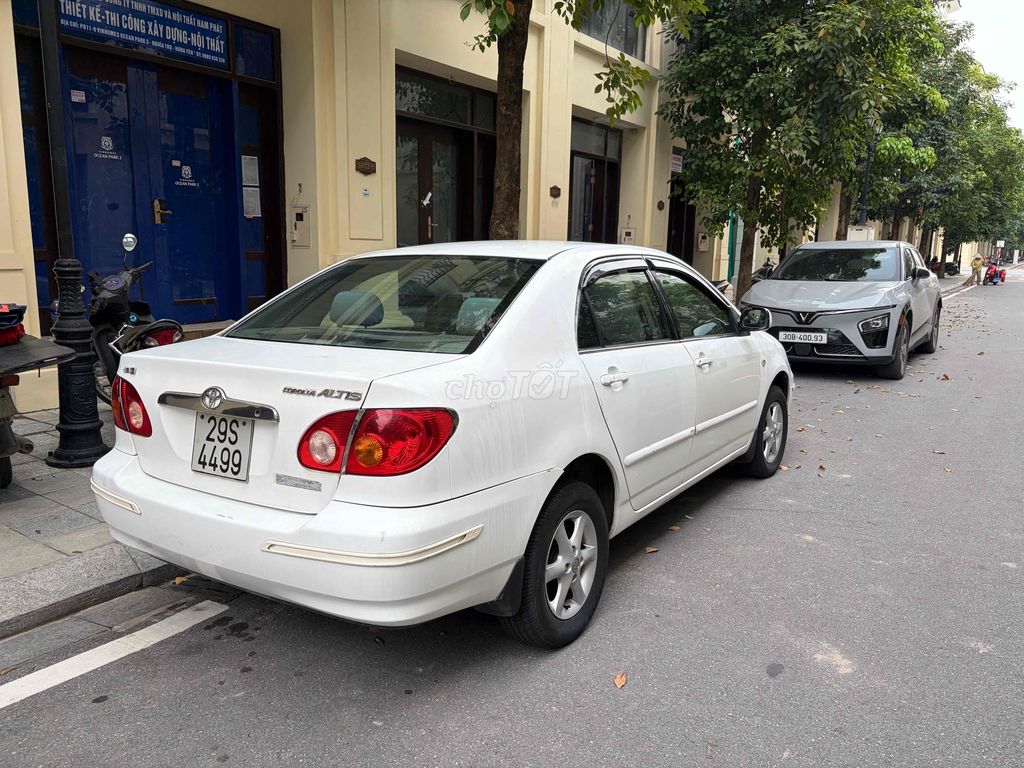 Toyota 2002 - ảnh 2