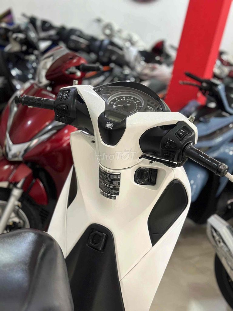 Honda SH 2017 - ảnh 4