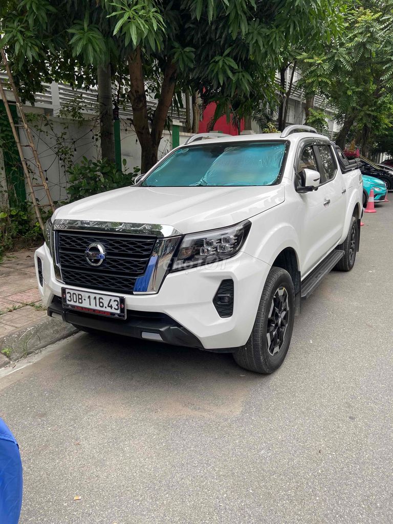 Nissan Navara 2024 - ảnh 1