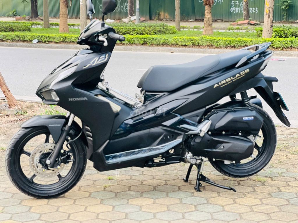Honda Air Blade 2024 - ảnh 1