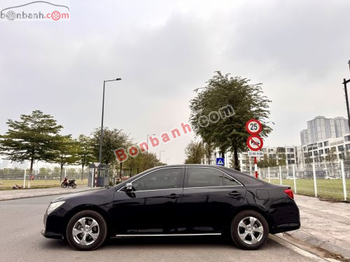 Toyota Camry 2.0E 2013 - ảnh 4
