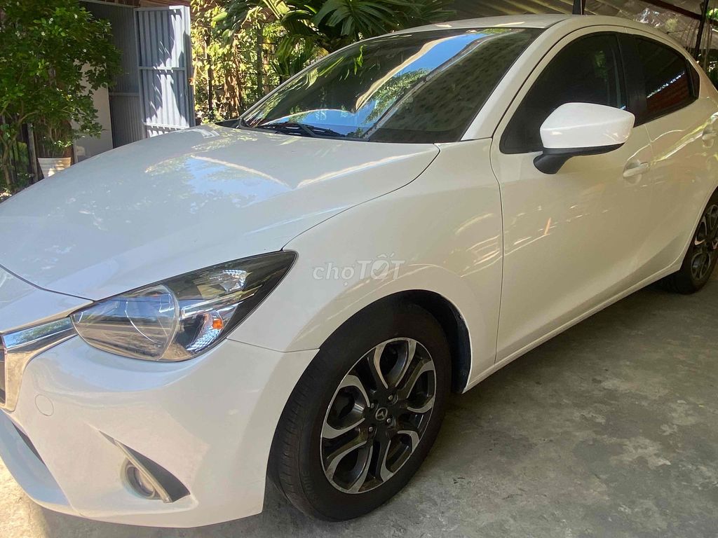 Mazda 2 - ảnh 1