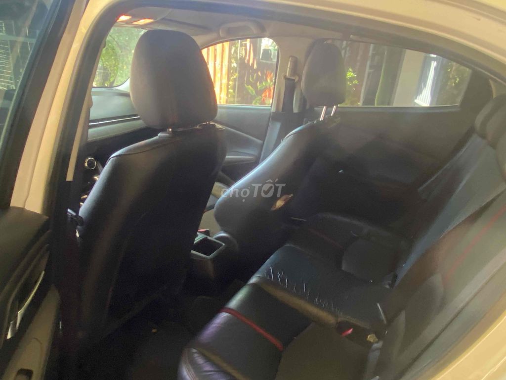 Mazda 2 - ảnh 2