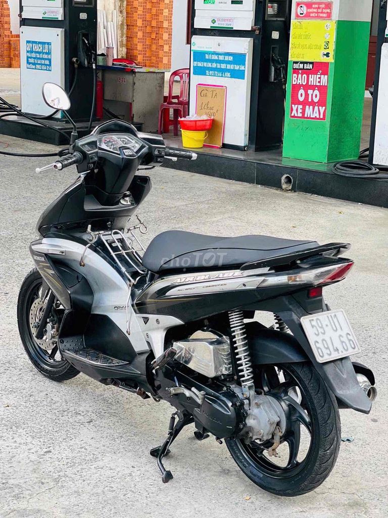 Honda Air Blade 2011 - ảnh 2