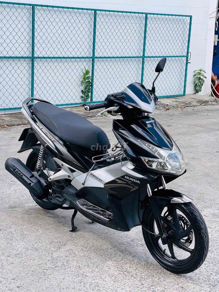 Honda Air Blade 2011 - ảnh 3