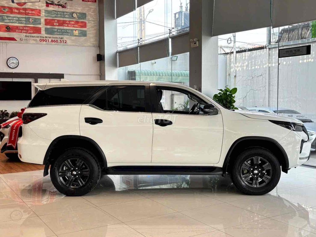 Toyota Fortuner 2022 - ảnh 3