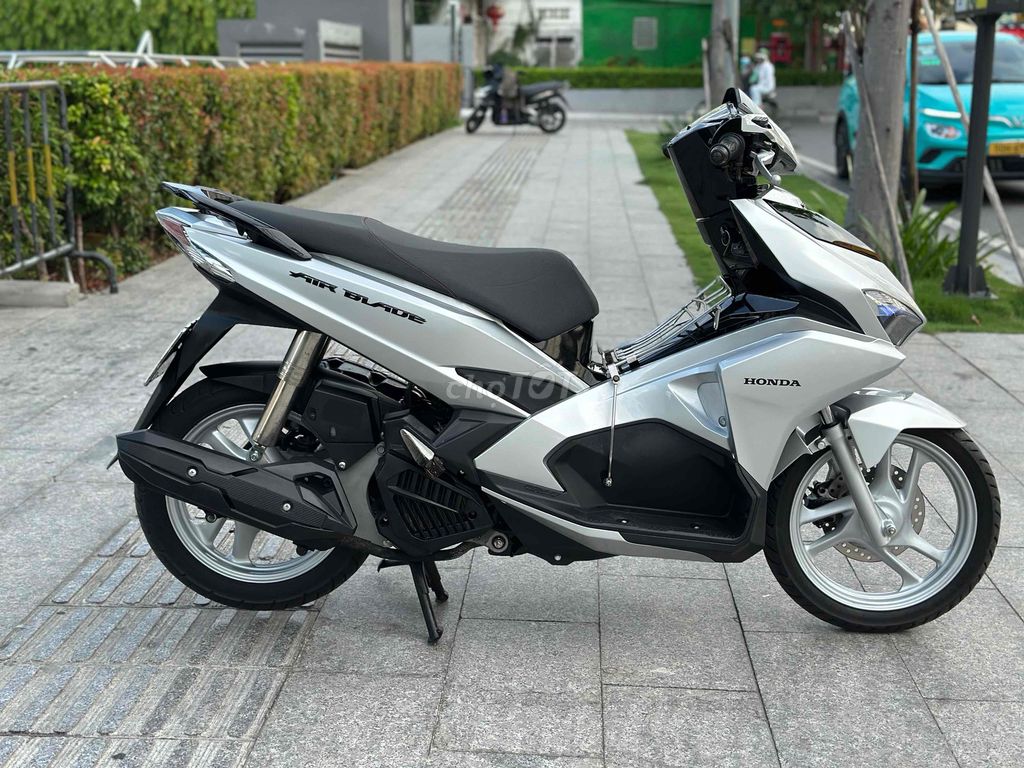 Honda Air Blade 2017 - ảnh 3