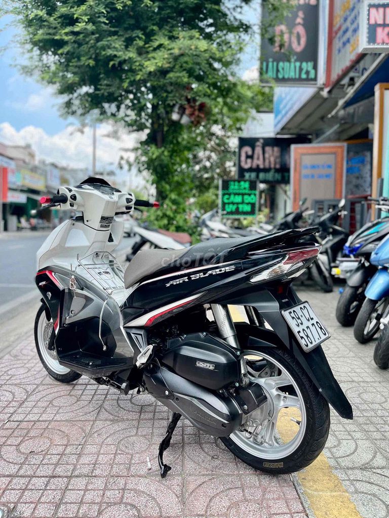 Honda Air Blade 2016 - ảnh 3